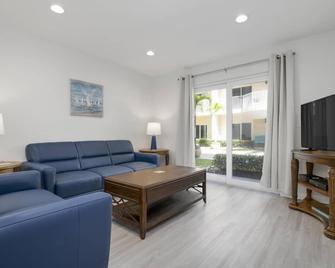 Palm Bay Club Siesta Key Newley renovated ! - Siesta Key