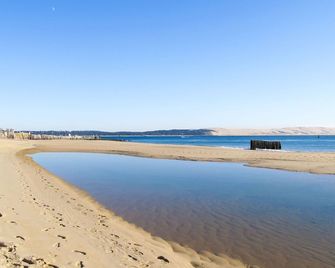 Holiday Home La Rose des Sables by Interhome - Арес - Пляж