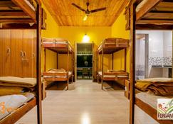 Bigfoot Stay - Forganic Farm & Agro Tourism - Khopoli - Bedroom