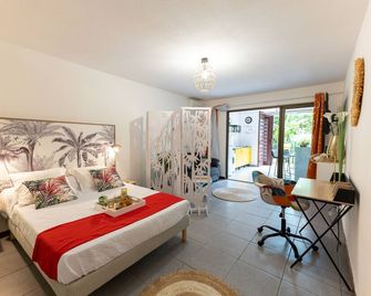 La perle du Rorota - Large luxury studio with swimming pool and private beach access - Rémire-Montjoly - Habitación