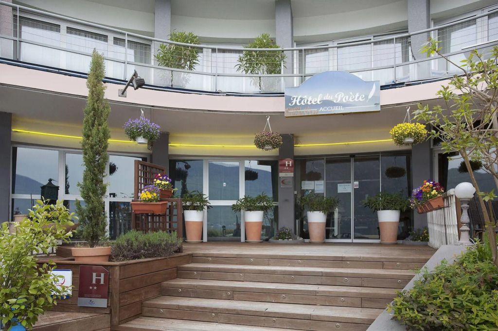 هوتل دو بويت - إيه-ليه-بان - مبنى