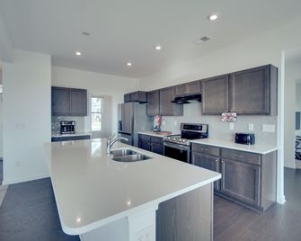 Modern Canton Home 10 Mi to Lake Allatoona! - Canton - Küche