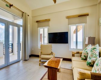 Ocean Breeze - Placencia - Vardagsrum