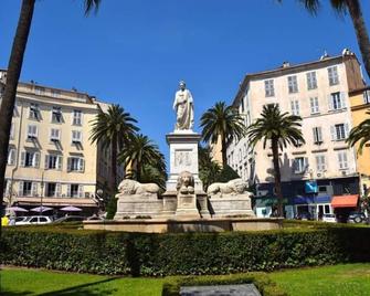 Briloc Ajaccio Centre Ville - Ajaccio - Building