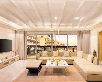 Vivanta Surajkund Ncr - Faridabad - Lounge