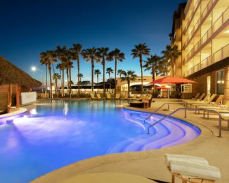 DoubleTree by Hilton Galveston Beach - Galveston - Svømmebasseng