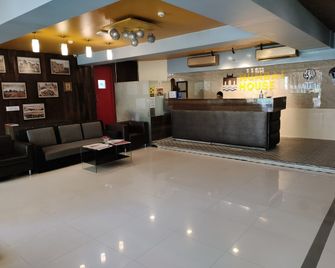 Hotel Mumbai House Airoli, Navi Mumbai - Navi Mumbai - Aula
