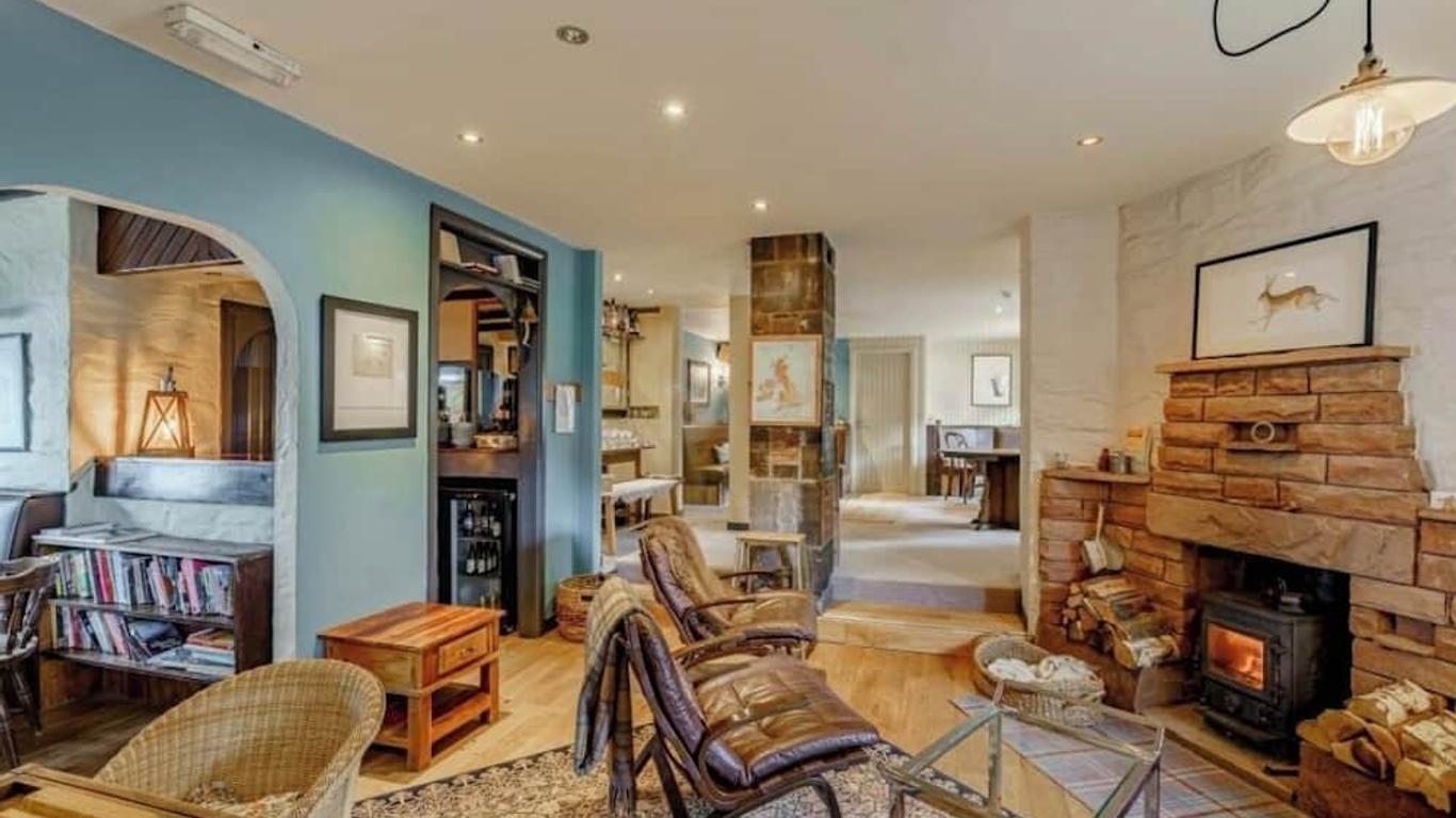 ذا هايتاي إن