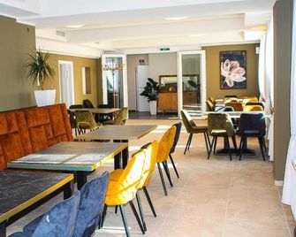 Hotel Restaurant Blumenhof - Baesweiler - Restaurant