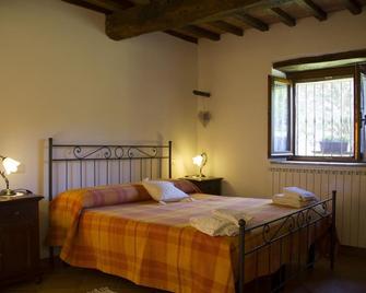 Casa Vacanze Il Piccolo Noce - Piegaro - Bedroom
