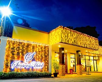 Seasons Hotel and Convention Center - San Jose - Edificio