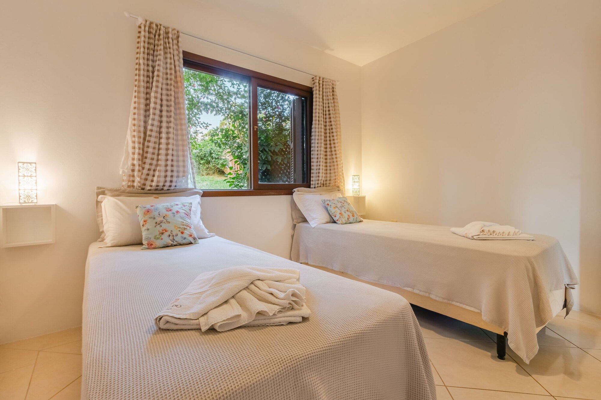 Pousada Areias do Rosa - Praia do Rosa - חדר שינה