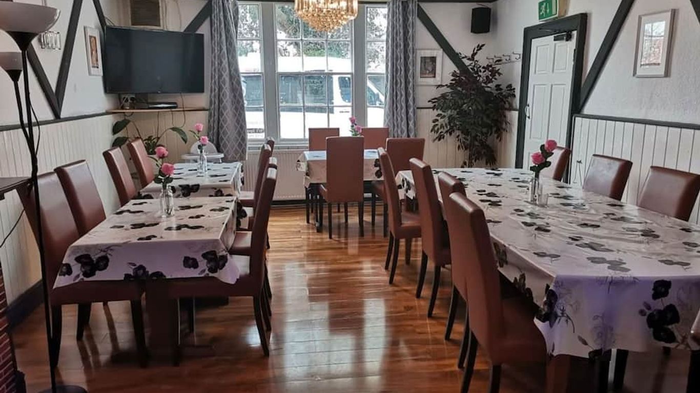 Swan Inn, Heathrow Airport