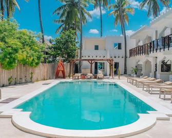 Dhow Resort - Jambiani - Pool