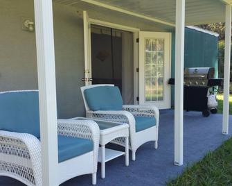 Pristine Air 1 Acre Homestead - Crystal River - Binnenhof