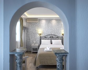 Contaratos Beach Hotel - Naousa - Habitación