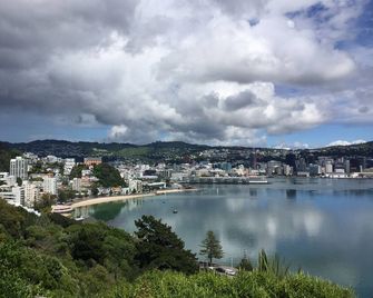 Incredible Views! Luxurious Studio & Outdoor Living - Wellington - Outdoor view