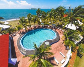 Isla Vista Beach Resort - Candelaria - Piscina
