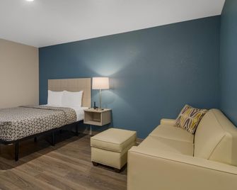 Woodspring Suites Jacksonville Orange Park - Orange Park - Bedroom