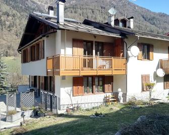 Holidays in Commezzadura in Val di Sole - Commezzadura - Edificio