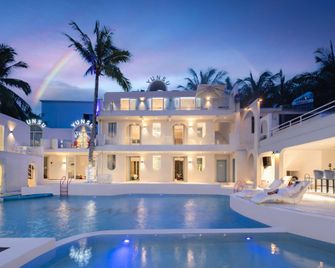 Wuyun Valley B&B (Bohou Village, Yalong Bay, Sanya) - Sanya - Pool