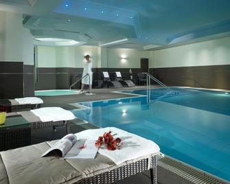Leipzig Marriott Hotel - Leipzig - Pool