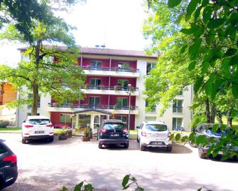 Résidence Les Grands Chênes Du Parc - Amnéville - Bâtiment