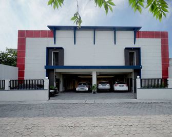 Dparagon Bulusan - Ungaran - Budova