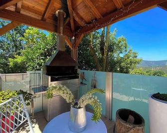 Charming House In Agueda With Private Po - Águeda - Balcony
