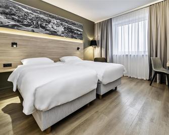 Park Inn by Radisson Vilnius Airport - Vilnius - Bedroom