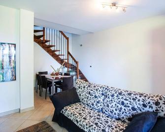 Amazing Home In Porto Recanati - Porto Recanati - Sala de estar
