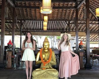 Desa Dunia Beda Resort - Mataram - Ravintola