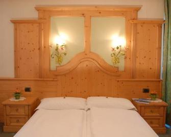 Hotel Loewenwirt - Sesto - Slaapkamer