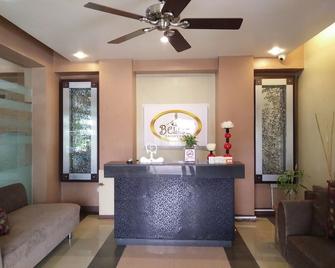Belize Tagaytay Bed And Breakfast - Tagaytay - Front desk