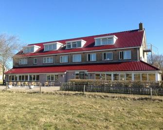 Hotel Bos en Duinzicht - Nes - Building