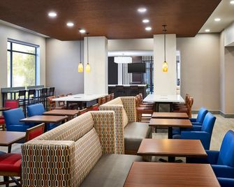 Holiday Inn Express Niagara-On-The-Lake By IHG - ניאגרה און-דה-לייק - מסעדה
