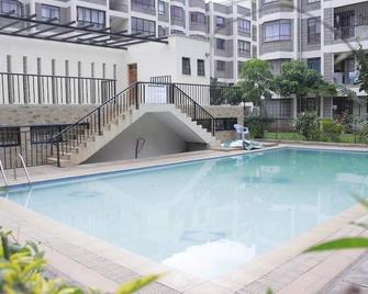 Antonio's - Embakasi - Pool