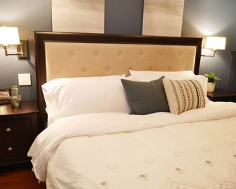 Kool Kits! Family-Run & Near Ubc, Downtown, Nature - ונקובר - חדר שינה