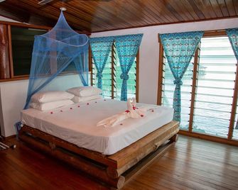 Fatboys Resort - Gizo Island - Schlafzimmer