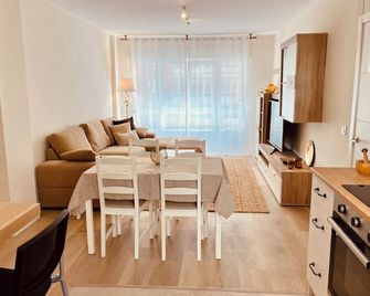 Premio Real 18 - Gijón - Ruokailuhuone