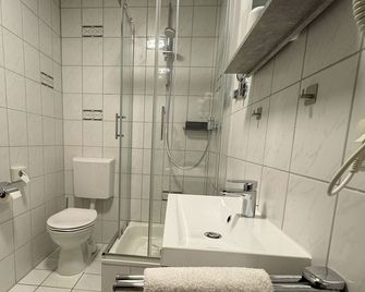 Hotel Harbauer - Schwarzenbruck - Badkamer
