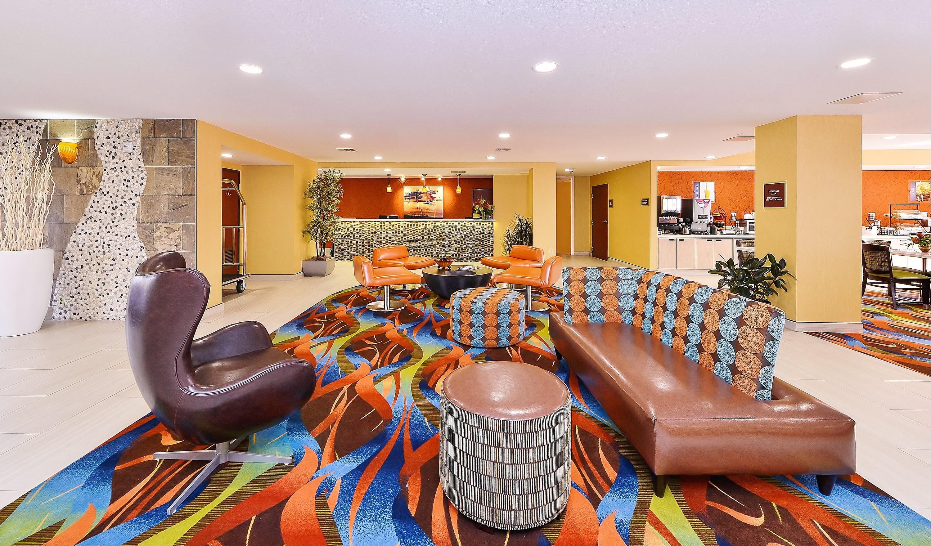 Best Western Plus Fresno Airport Hotel - Fresno - Resepsjon