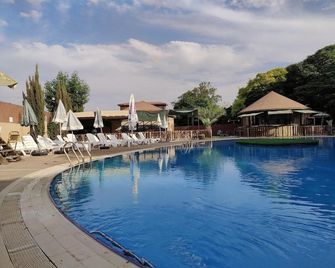 Al Baiara Resort - Jericó - Piscina