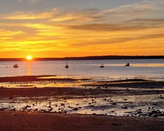 Cozy 1 bedroom cottage on Lincolnville Beach - Lincolnville - Strand