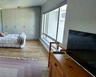 Kortrijk Paarl self catering - Paarl