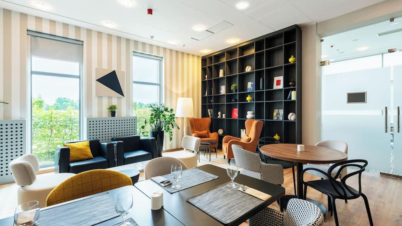 ibis Styles Warszawa Airport