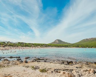 Guya Wave Hotel - Cala Ratjada - Strand