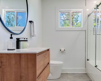 New Paltz Modern Zen Cabin - New Paltz