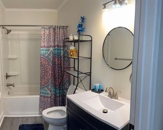 Sarah's House - Rockingham