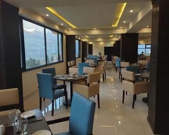 Avari Xpress Gilgit - Gilgit - Restaurante